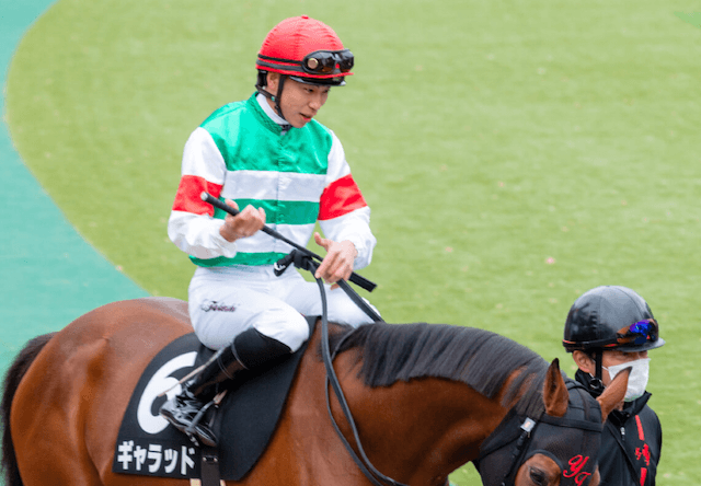 東京競馬場騎手